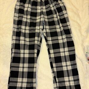 Nautica Black and White Plaid Comfortable Pajama Pant